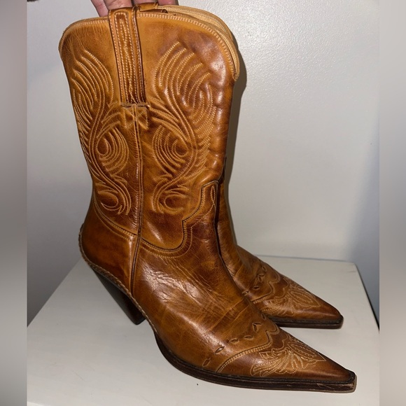 Lucchese Gold Tn Bomber Boots!